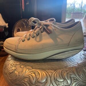 MBT Tan Lace-Up Sneakers